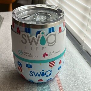 Swig Life Insulated Tumbler - Red, Blue, White